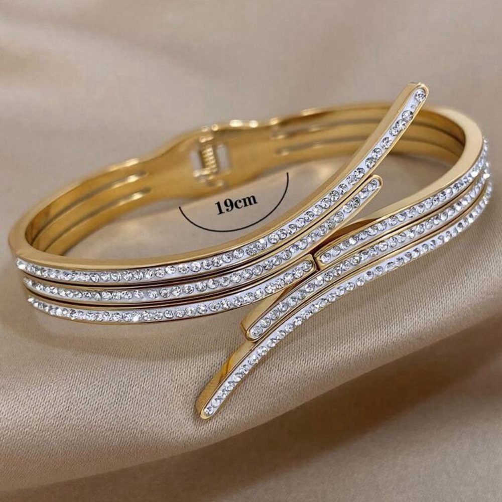 Unique Design Gold Color Stainless Steel Bracelet For Women - Picture 7 of 7